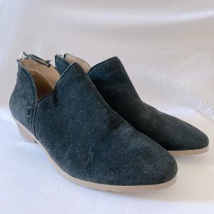 Kenneth Cole Reaction Black Booties